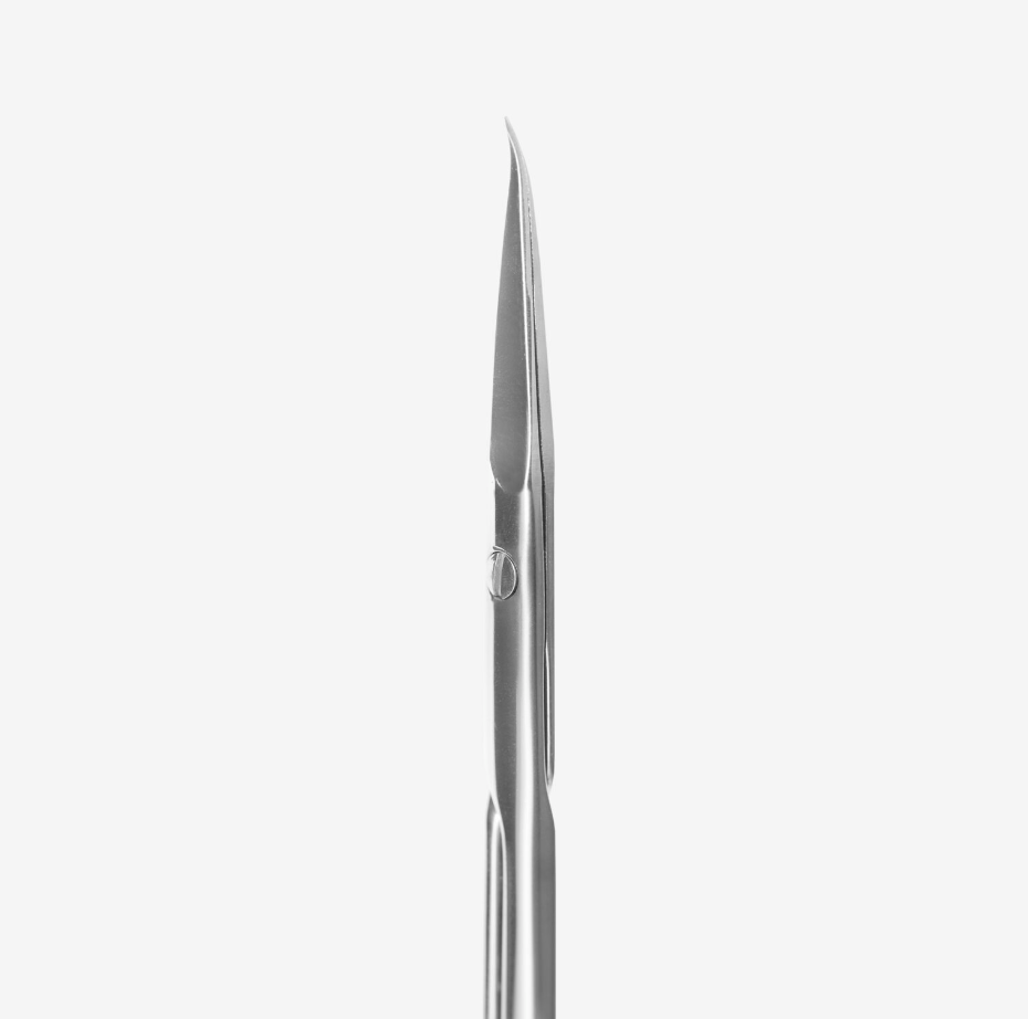 manicure scissors with hook tip