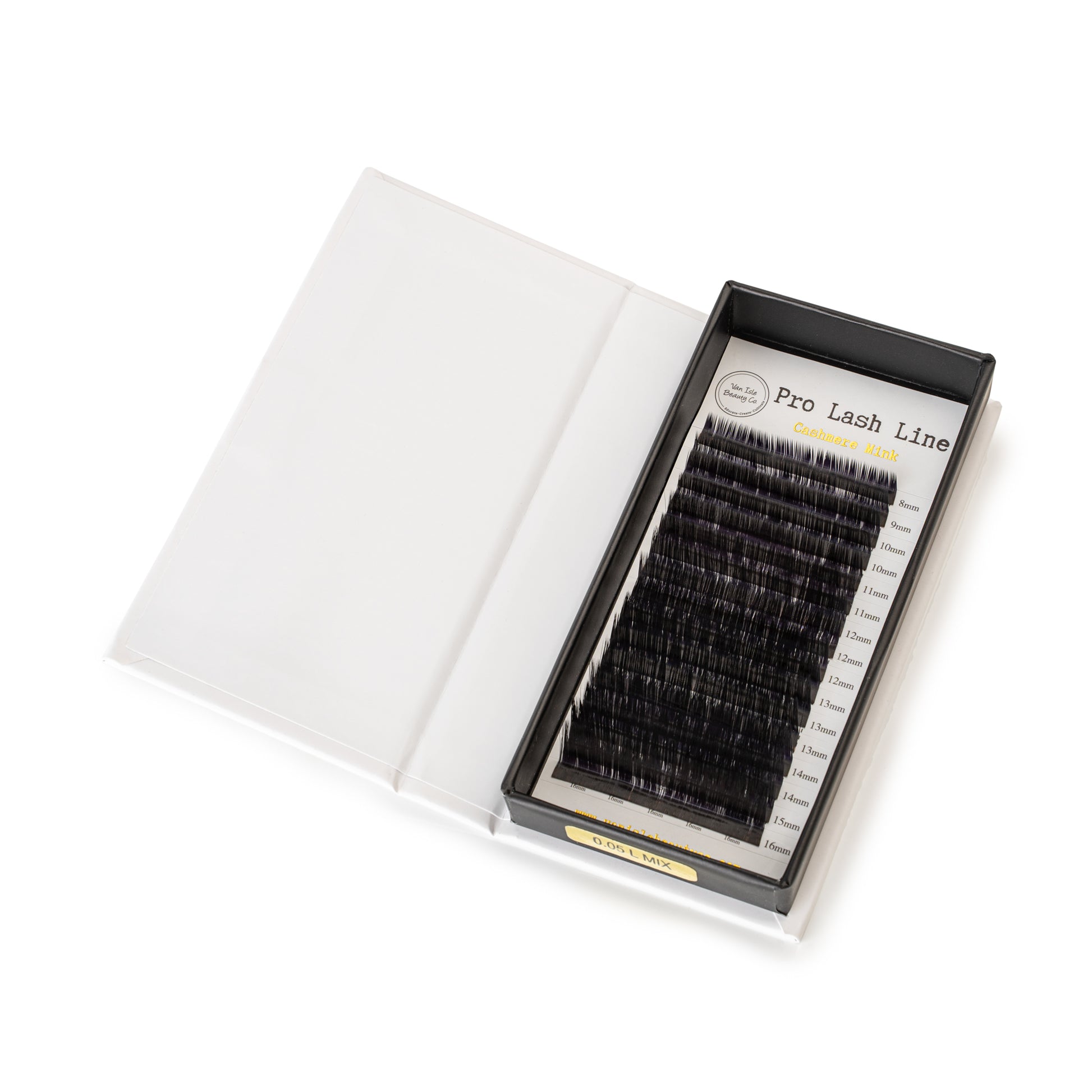 L curl lashes for hooded eyes or dramatic lift