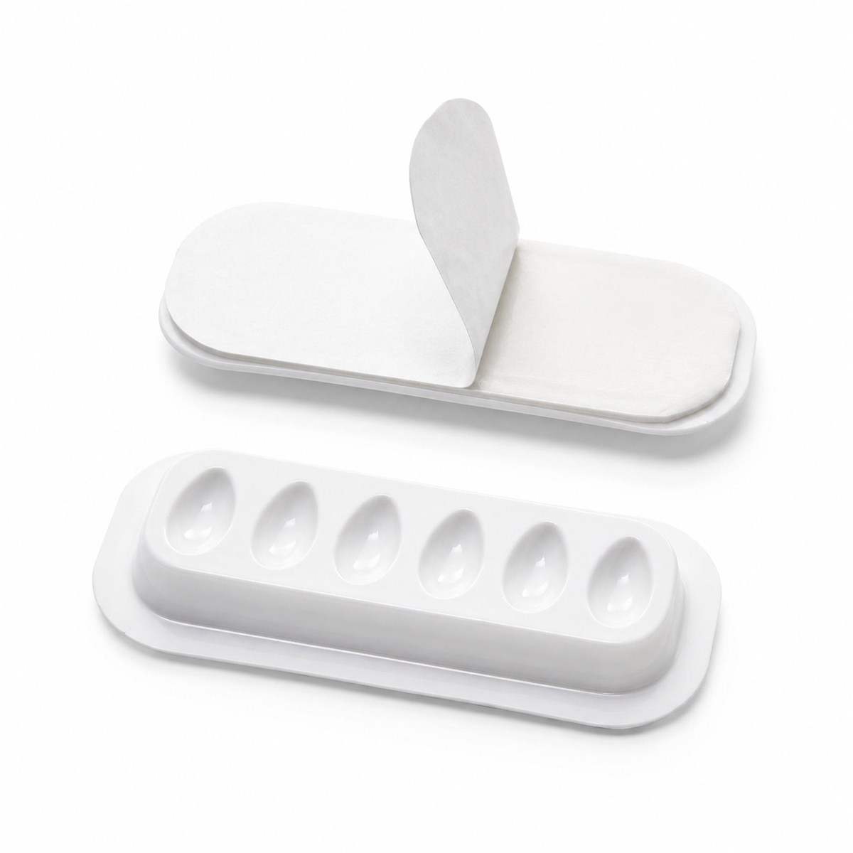 Self-Adhering Lash Glue Pallets – 20 Pack | 6-Well Adhesive Palettes