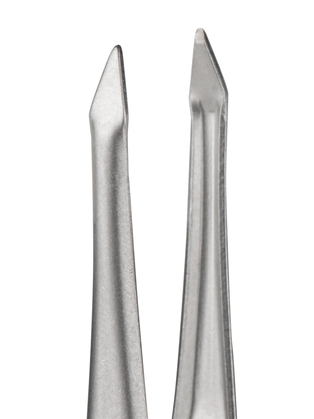 InLei stainless steel crab tweezers for detailed brow work