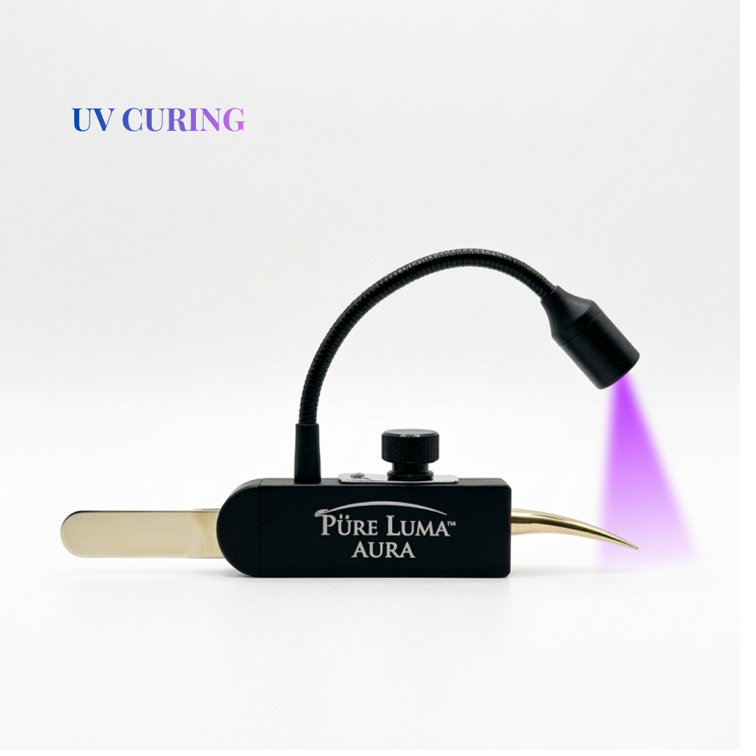 Püre Luma Aura™ UV Lash Tweezer Light